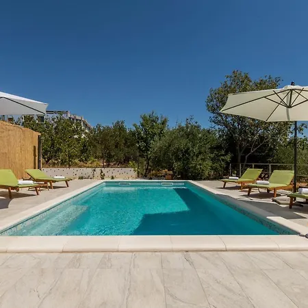 Bucije Private Pool Save 15 Percent On Split-villas Com * Kaštela