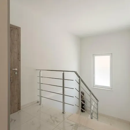 Bucije Private Pool Save 15 Percent On Split-villas Com * Kaštela
