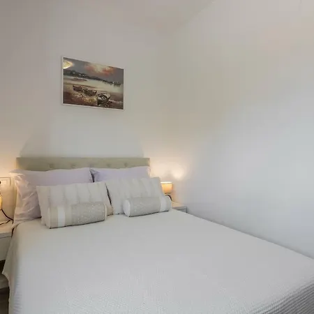 Bucije Private Pool Save 15 Percent On Split-villas Com * Kaštela